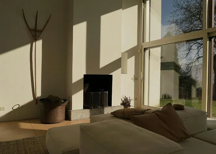 Dom wakacyjny Historic House Close To