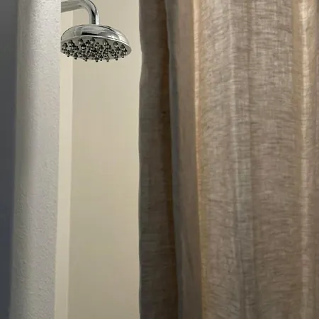 בית נופש Historic House Close To *