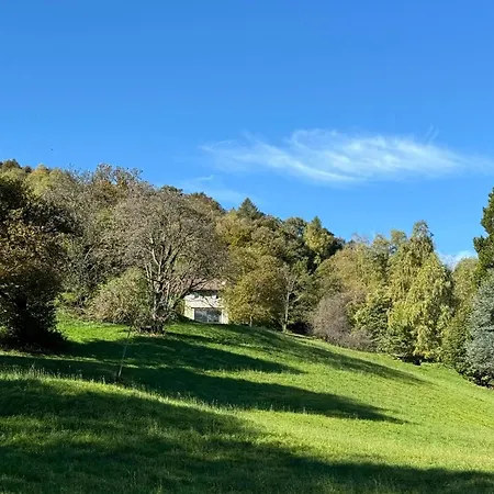 בית נופש Historic House Close To