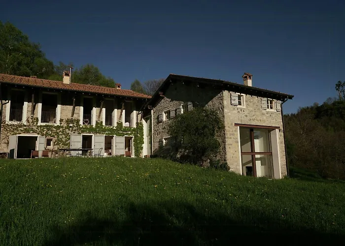 Historic House Close To Белладжо